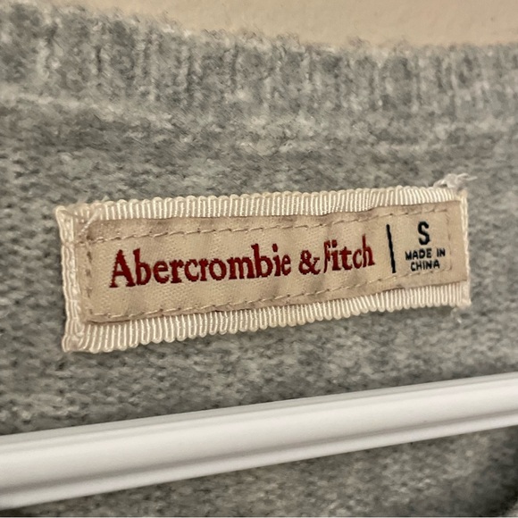 Abercrombie & Fitch Light Gray Pearl Finish Button-Up Cardigan - Picture 6 of 13